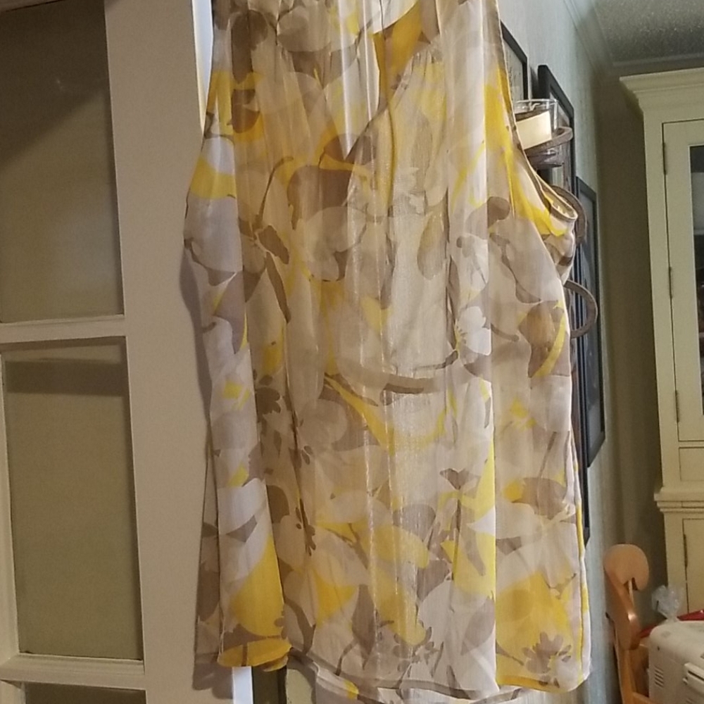 Gap Top - Picture 4 of 5